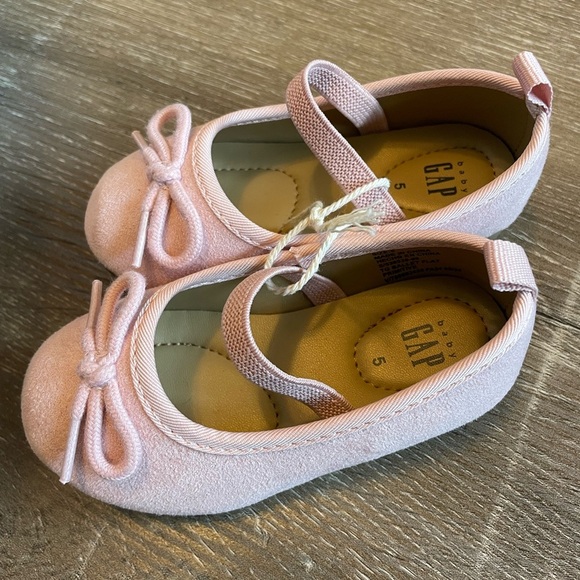 Baby GAP, Toddler Ballet Flats, Pink Size 5, Elastic Band, Faux Bow Detail - Picture 6 of 7
